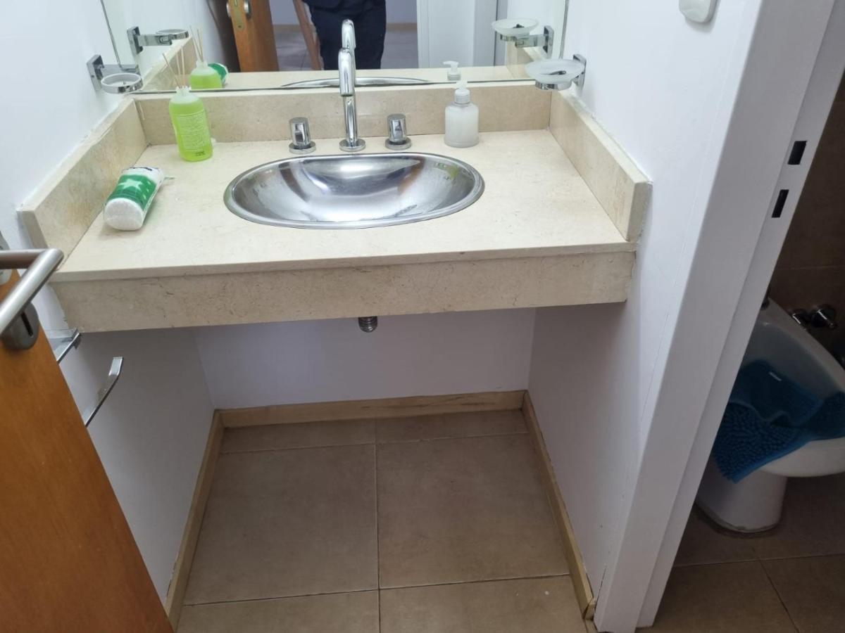 Apartment Bellisimo, Amplio, A Solo 100 Metros Del Rio, La Zona Vip De Rosario!!! *